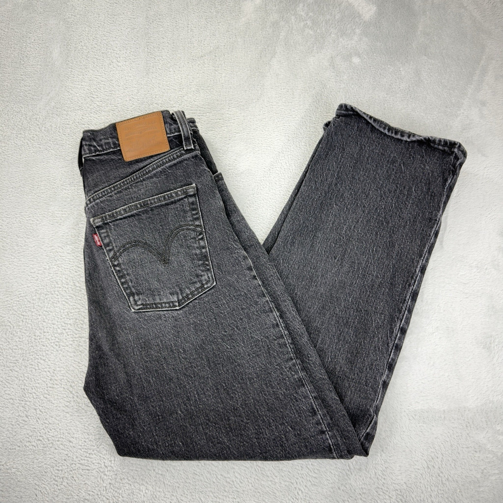 Levi's Premium Women's Size 28 W X 26 L Ribcage Straight Button Fly Black Denim